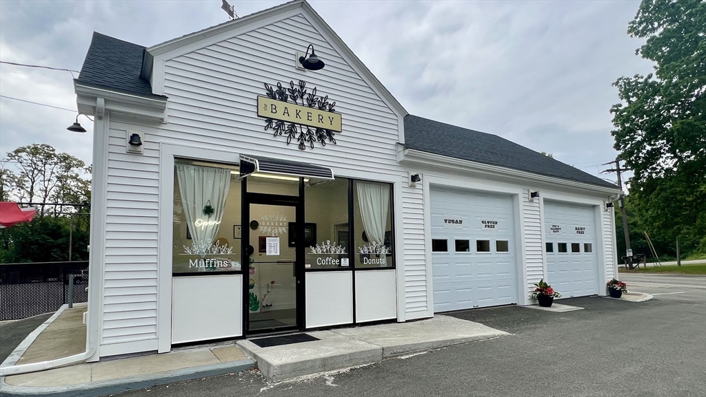 103 Main St, Pepperell