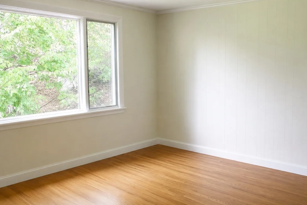 132 Brandeis Rd, Chestnut Hill