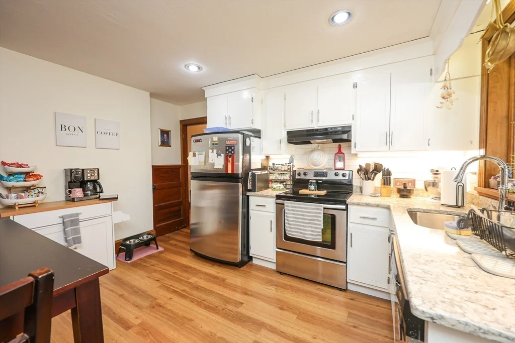 19 Burton Ter, Weymouth