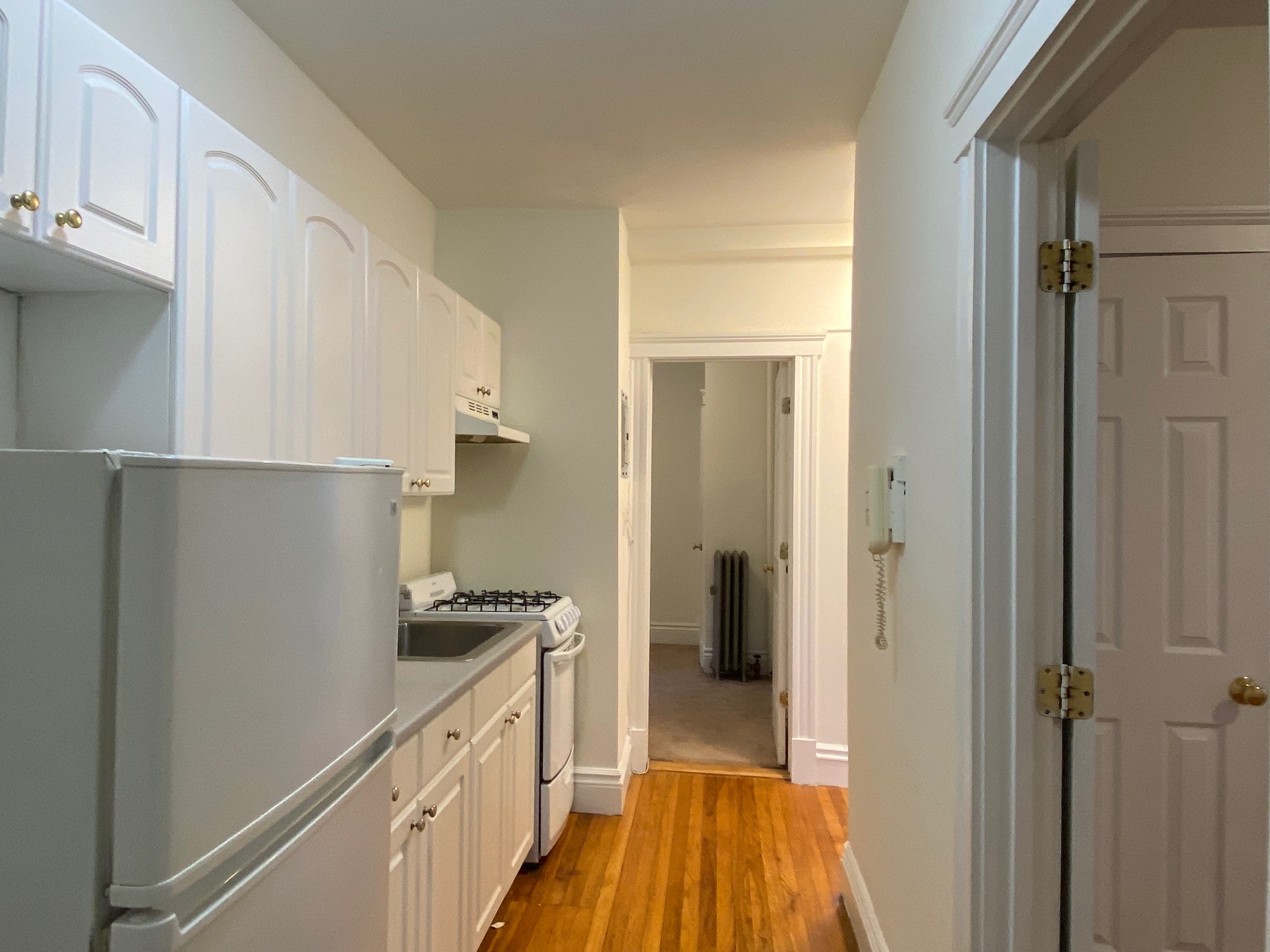 2 bed, 1 bath apartment for rent at 6 Camelot Ct Unit 12A, Brighton — photo 2 of 17