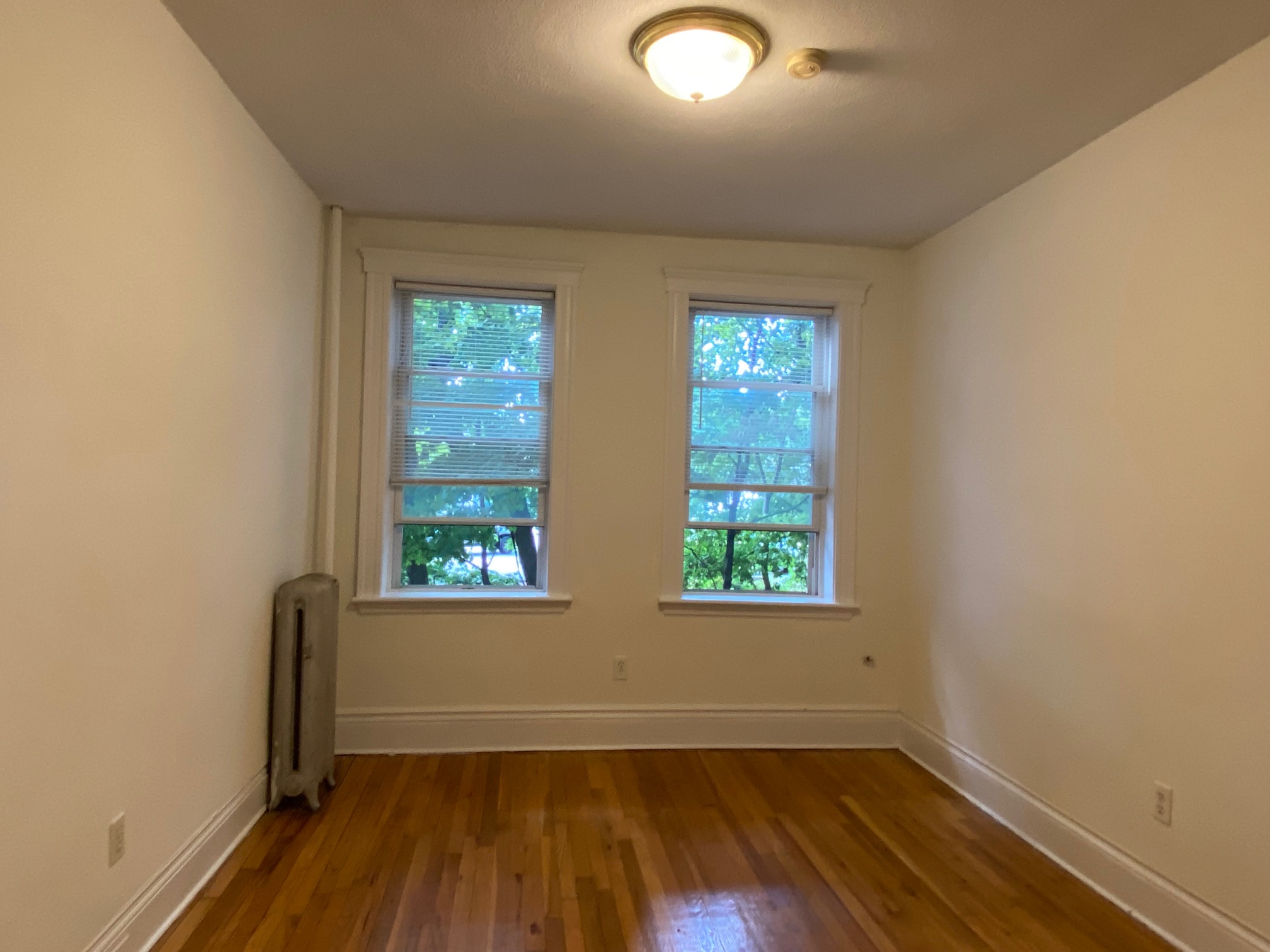 2 bed, 1 bath apartment for rent at 6 Camelot Ct Unit 12A, Brighton — photo 3 of 17
