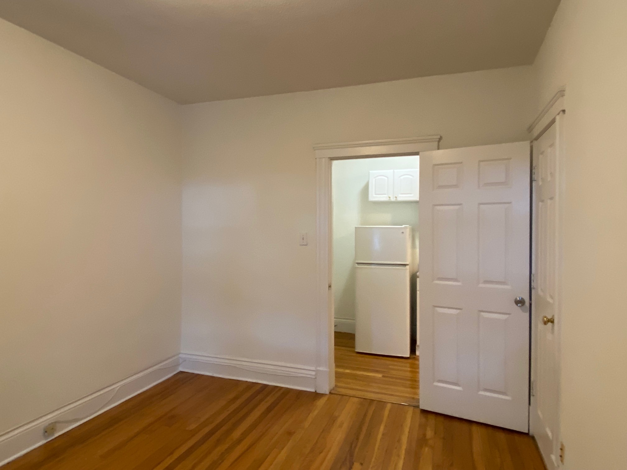 2 bed, 1 bath apartment for rent at 6 Camelot Ct Unit 12A, Brighton — photo 8 of 17