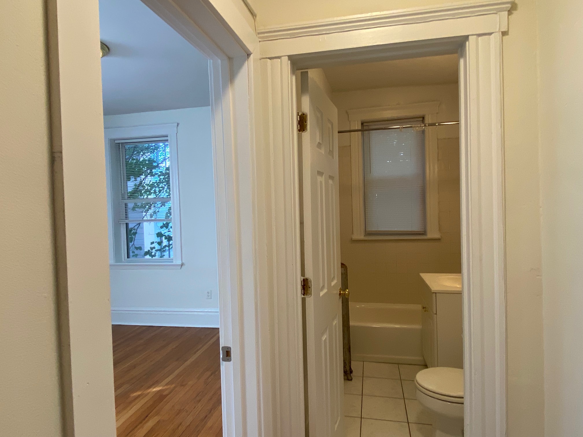 2 bed, 1 bath apartment for rent at 6 Camelot Ct Unit 12A, Brighton — photo 10 of 17