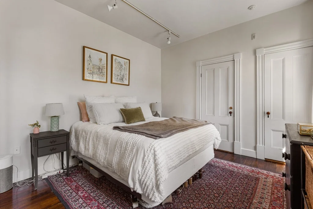 13 Harvard, Charlestown