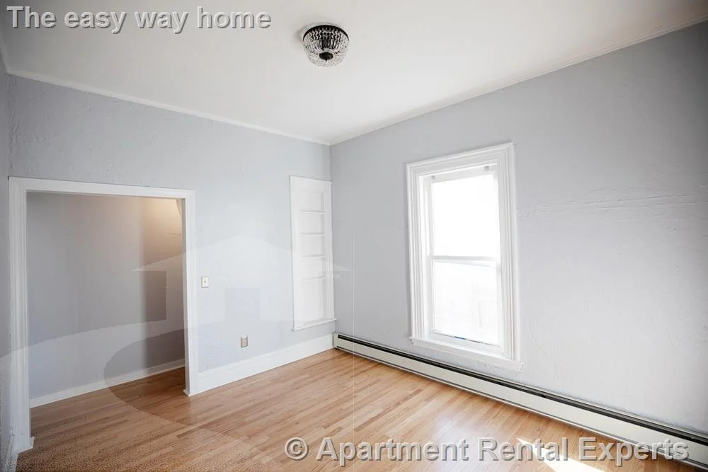 31-33 High St, Malden Center