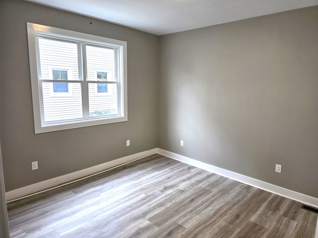 39 Fiske St, Waltham