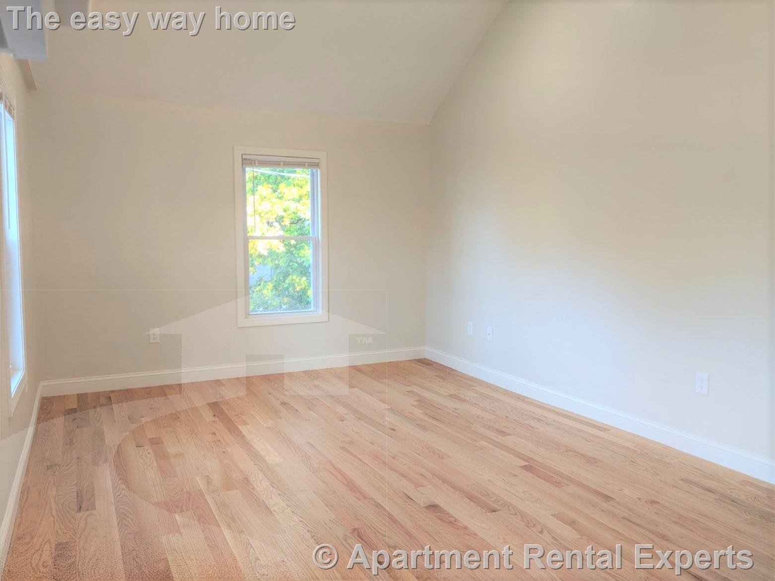 44 Cogswell Ave, Porter Square