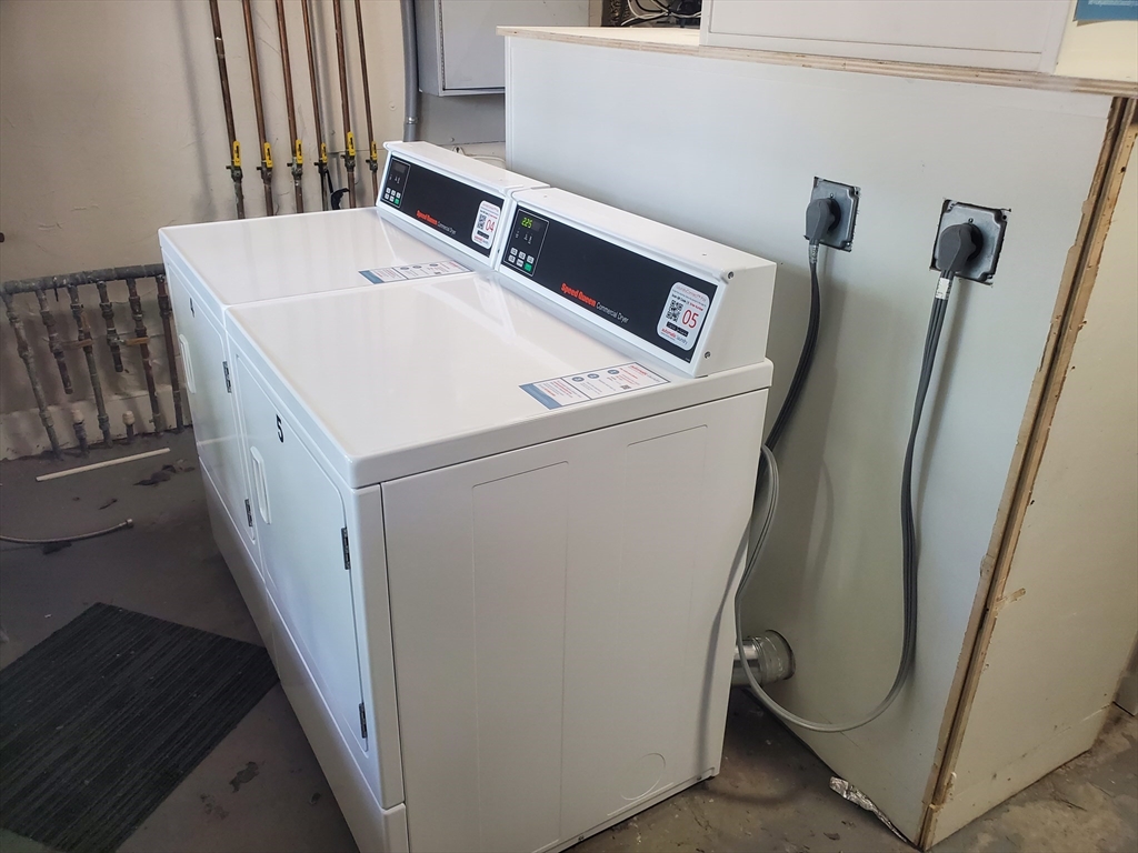 760 Cummins Highway, Mattapan