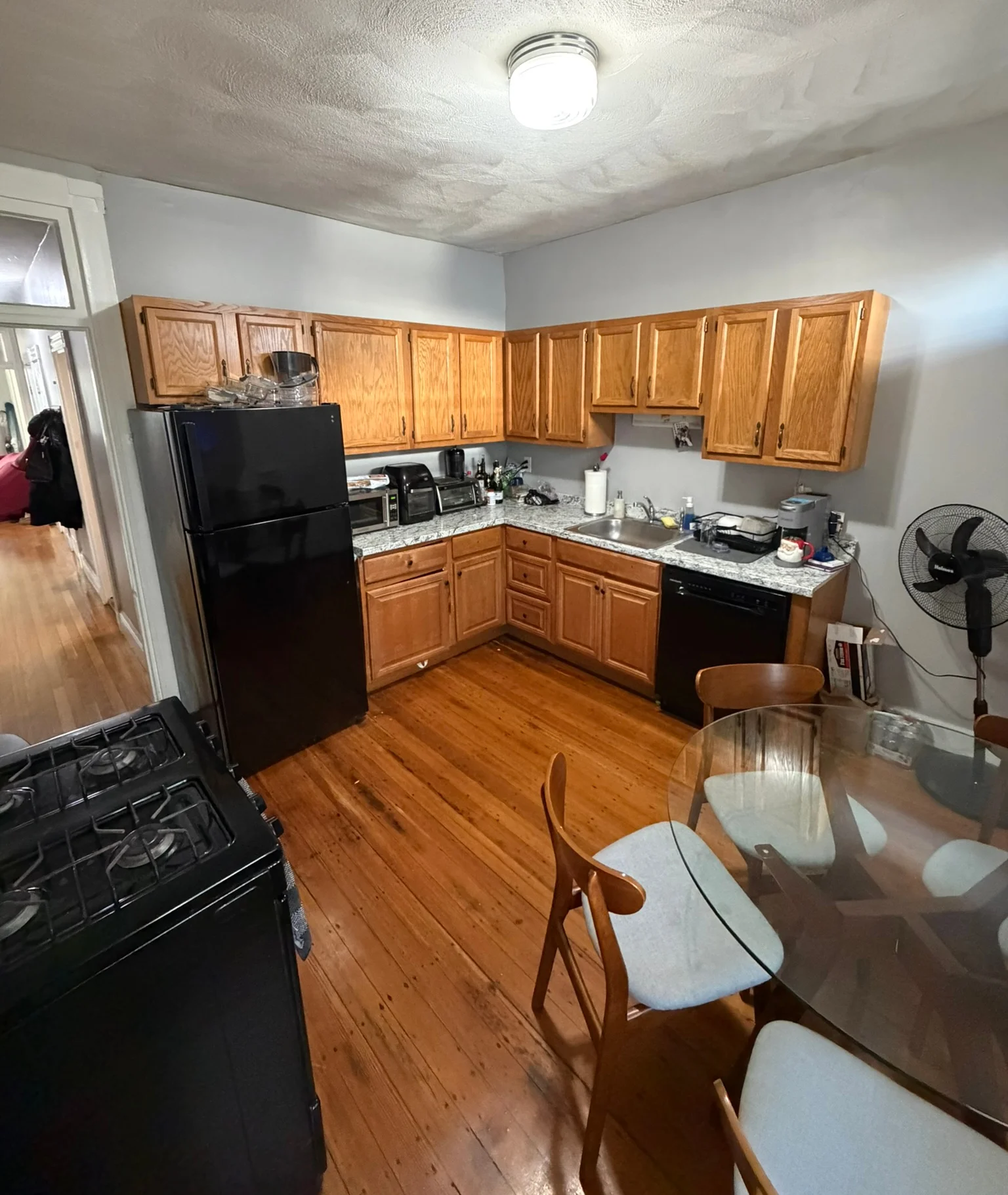 121 Hillside St, Mission Hill