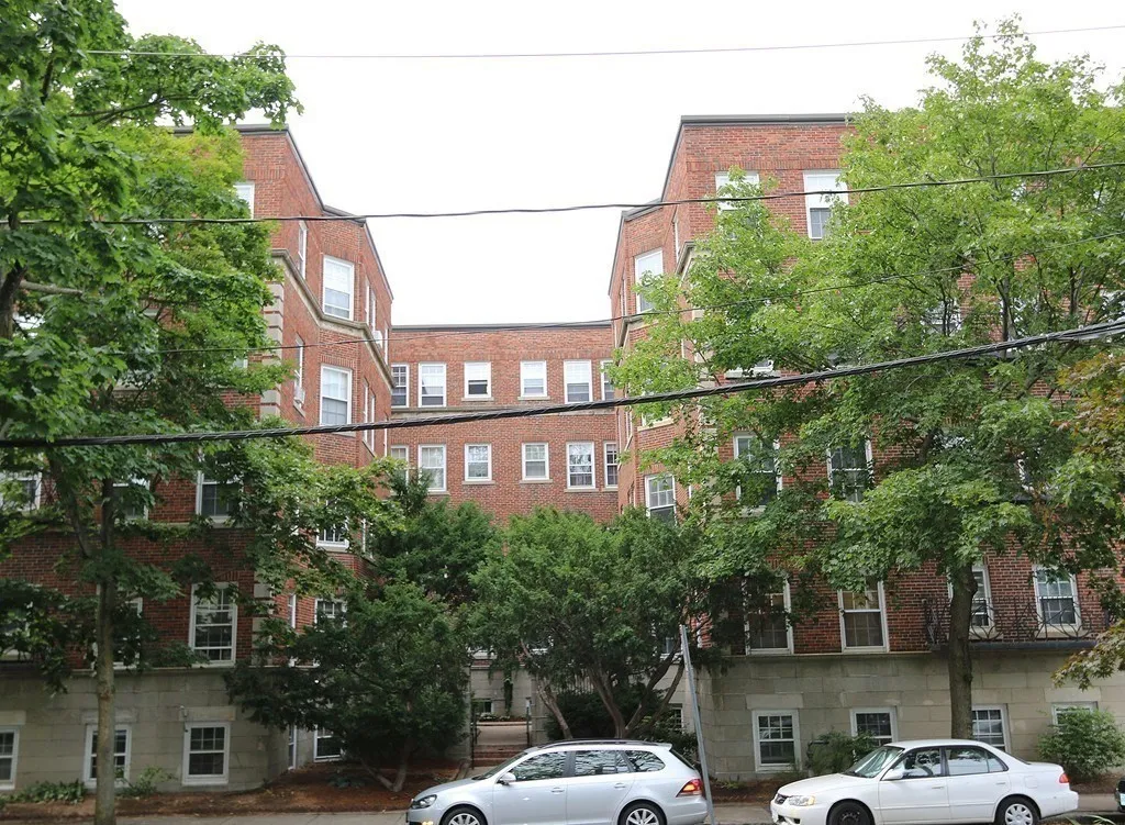 79 Martin St, Neighborhood Nine