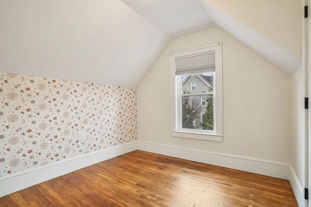 16 Gordon St, Malden