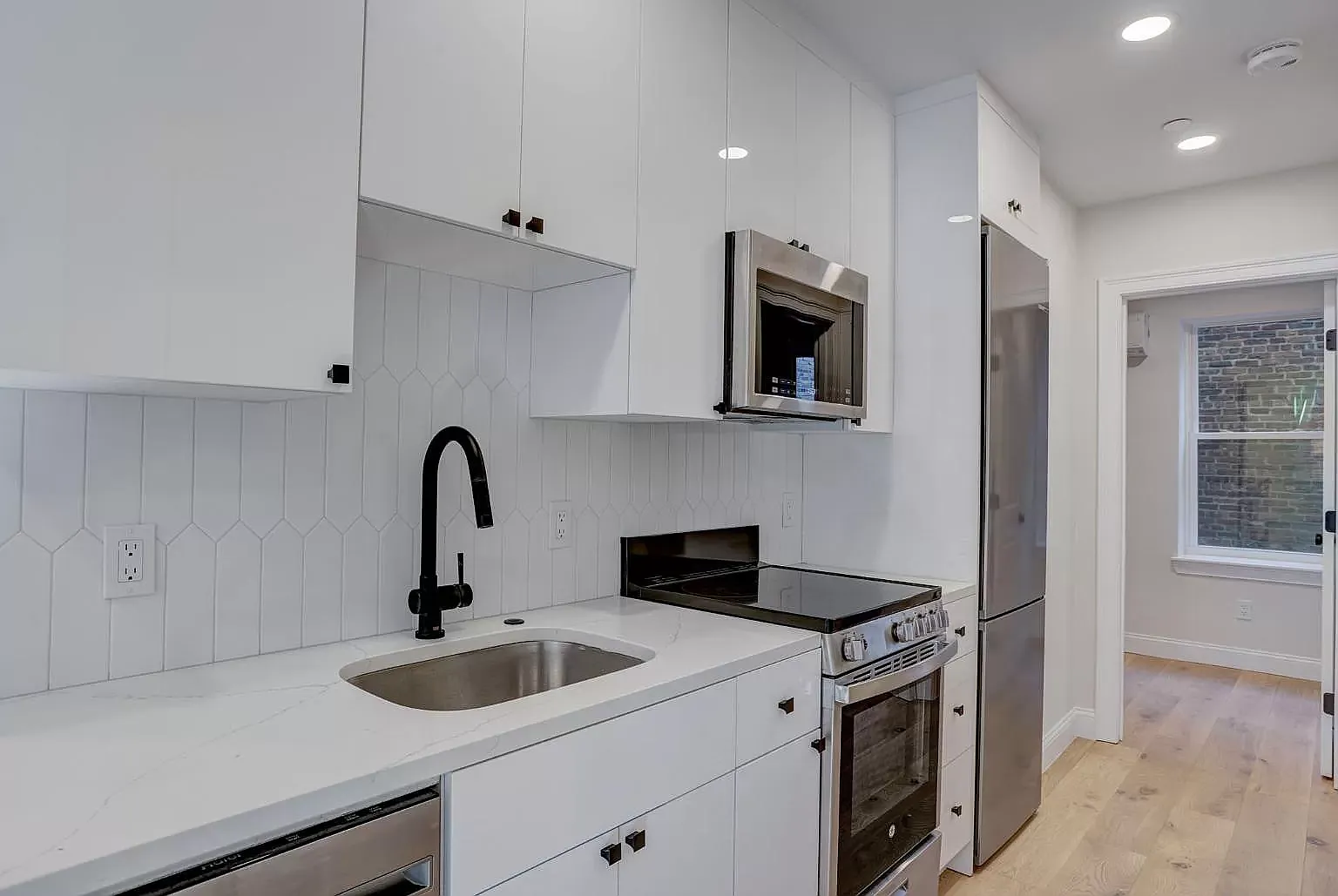 15-19 Bartlett Pl, North End