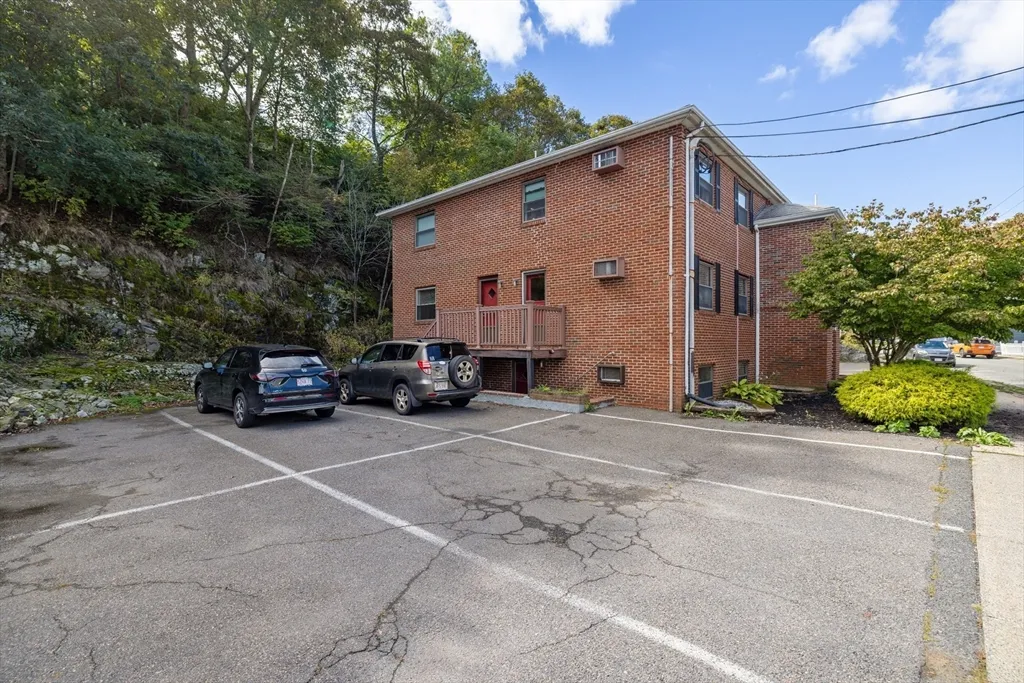 51 Lynde St, Melrose