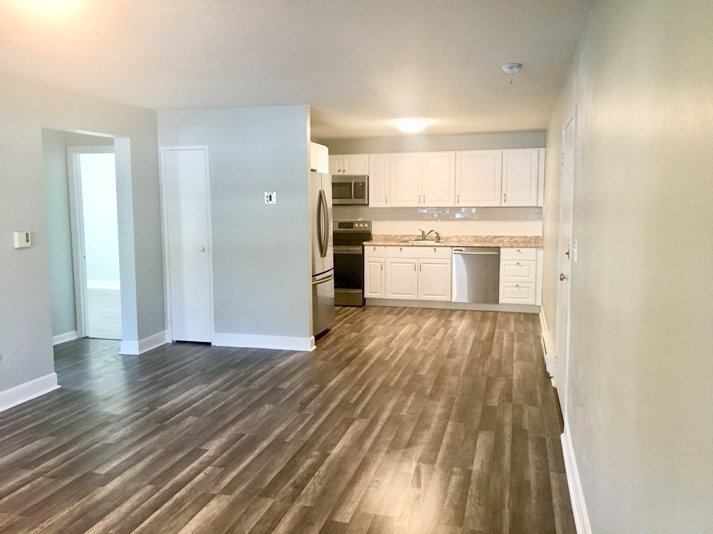 12 Walker Rd, North Andover