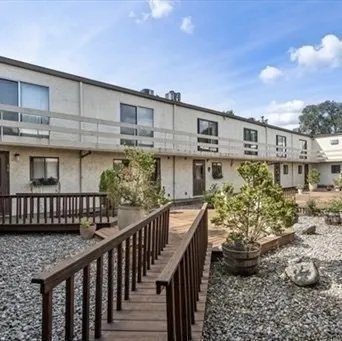 120 Beaconsfield Rd, Brookline