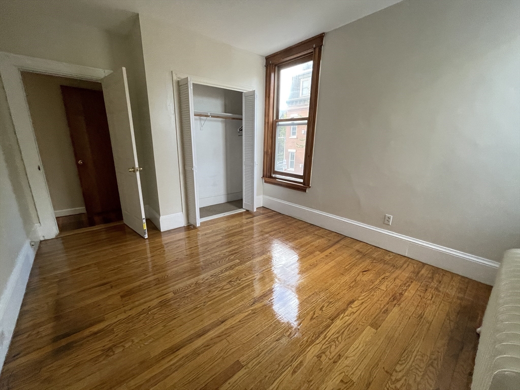 338 K St, South Boston