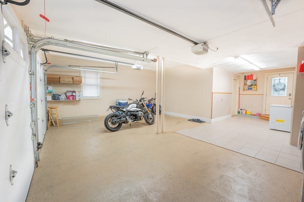 15 Downer Ct, Dorchester