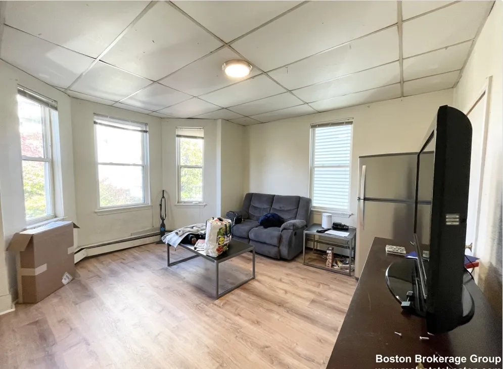 1572 Tremont St, Mission Hill