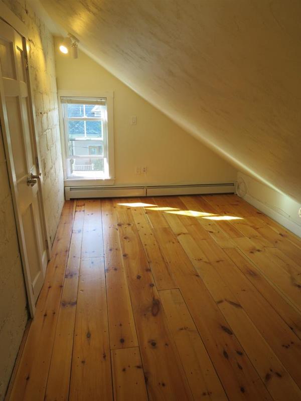 23 Lowell St, Spring Hill