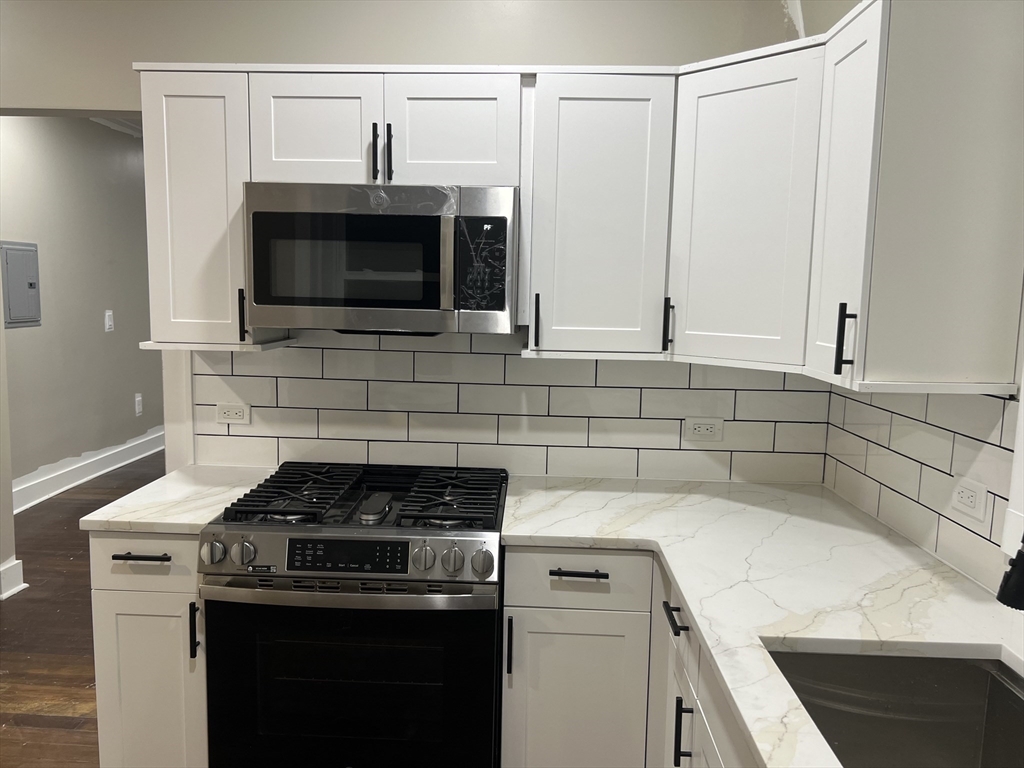 589 Haverhill St, Lawrence