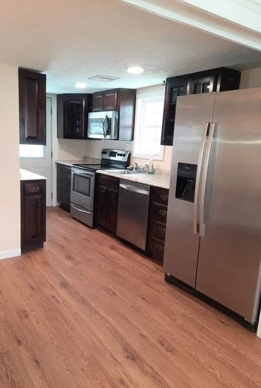 11 North Boundary Rd, Pembroke