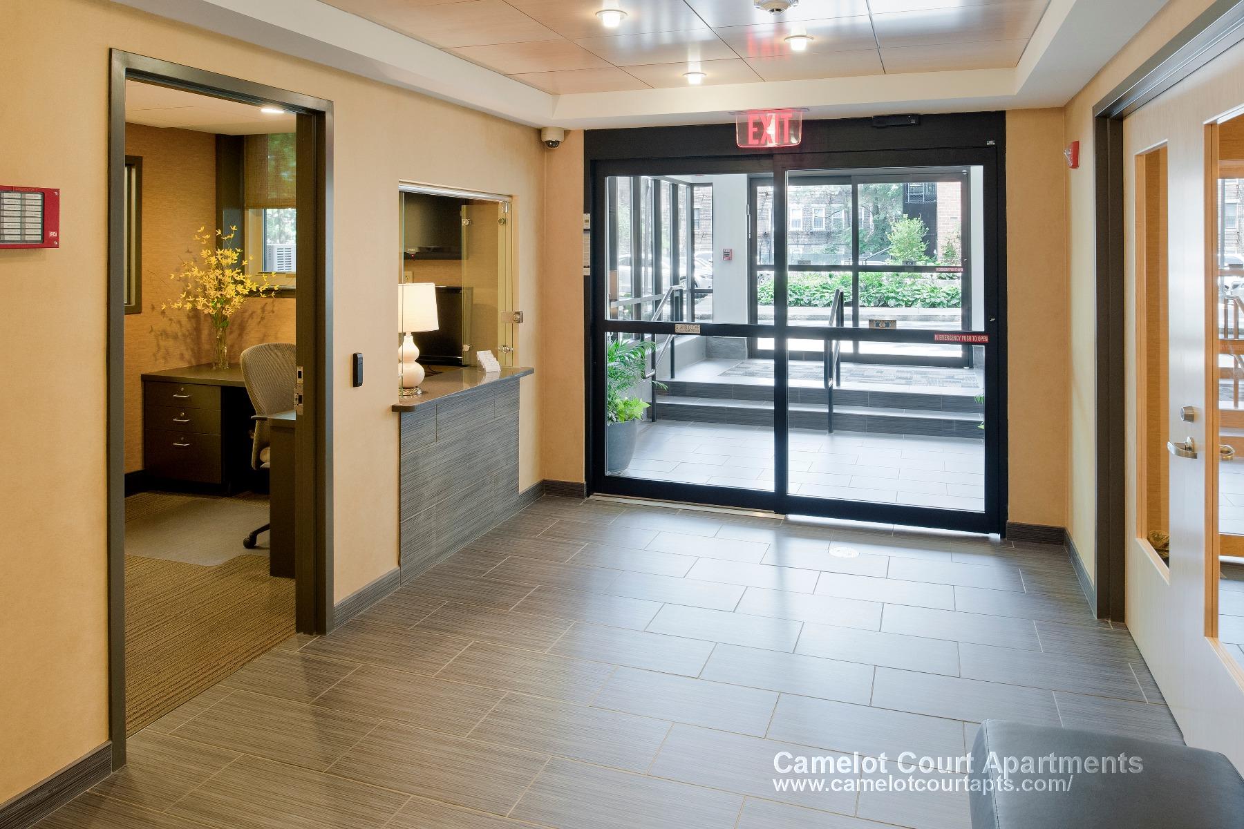 1 bed, 1 bath apartment for rent at 10 Camelot Ct Unit 10-6K, Brighton — photo 2 of 5