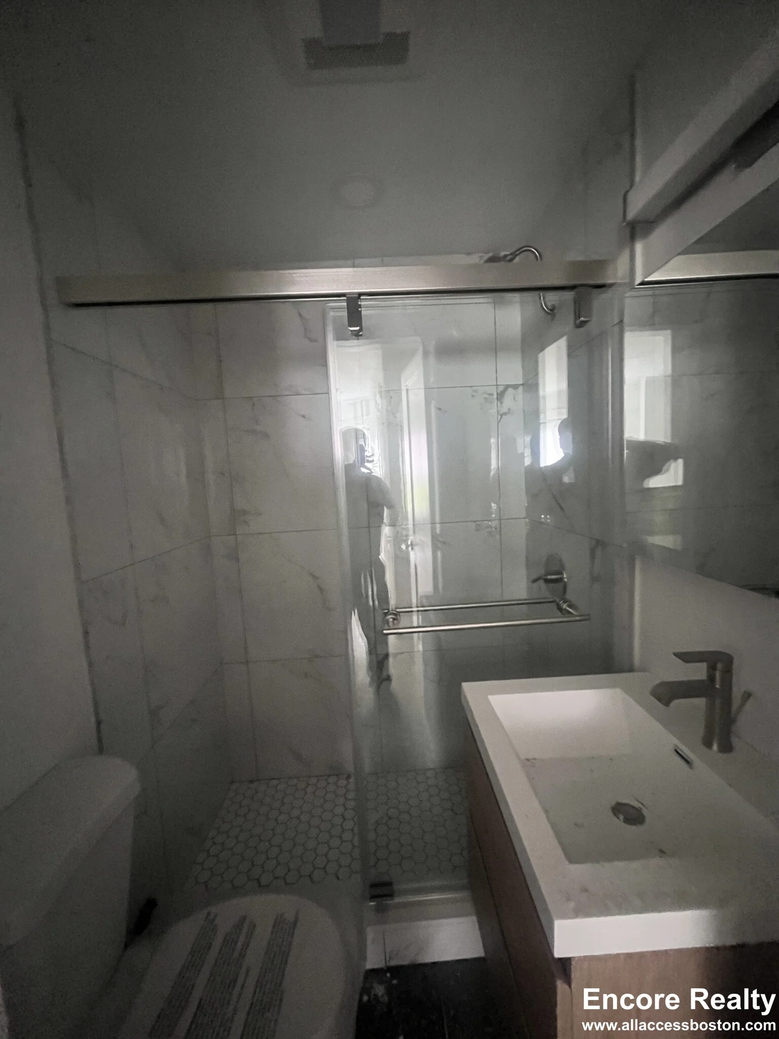 225 Newbury St, Back Bay