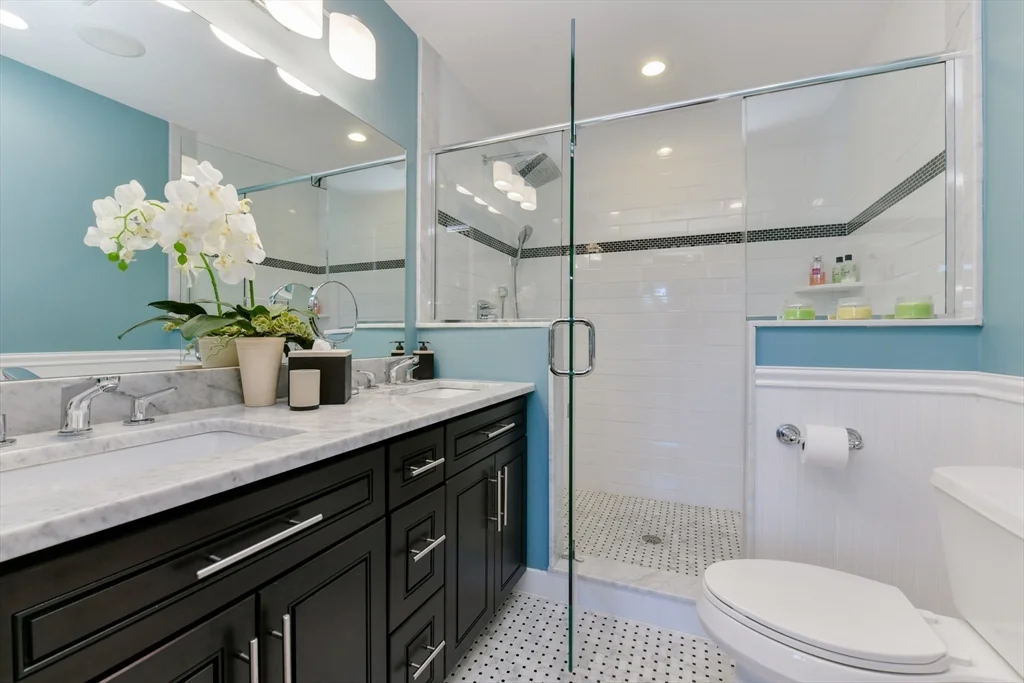 350 W Broadway, South Boston