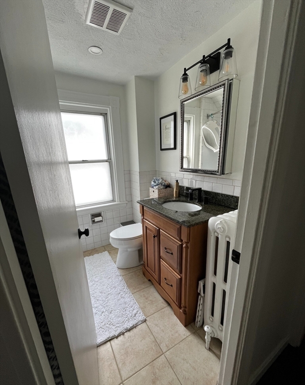 53 Henderson St, Arlington