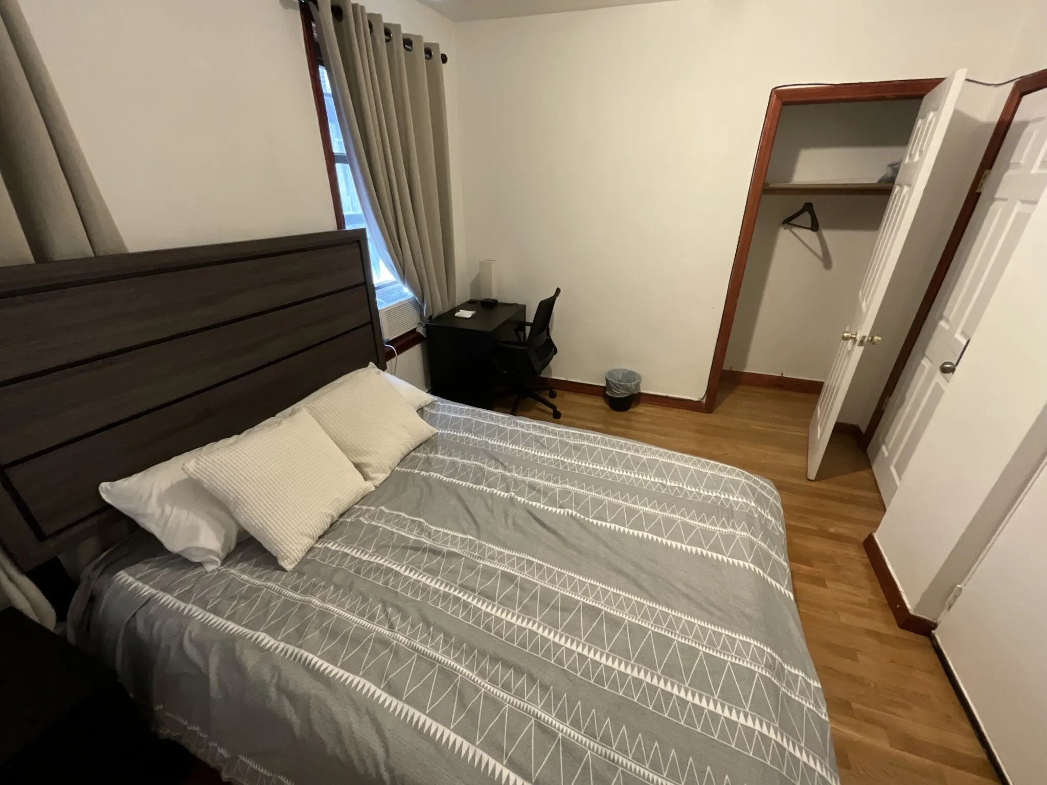 871 Harrison Ave, Roxbury