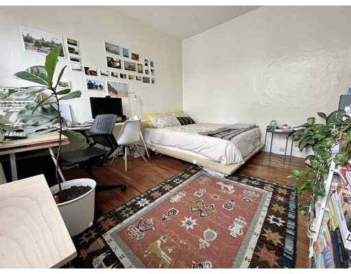 73 Martin St, Neighborhood Nine