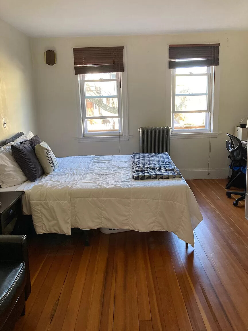 216 Norfolk St, The Port