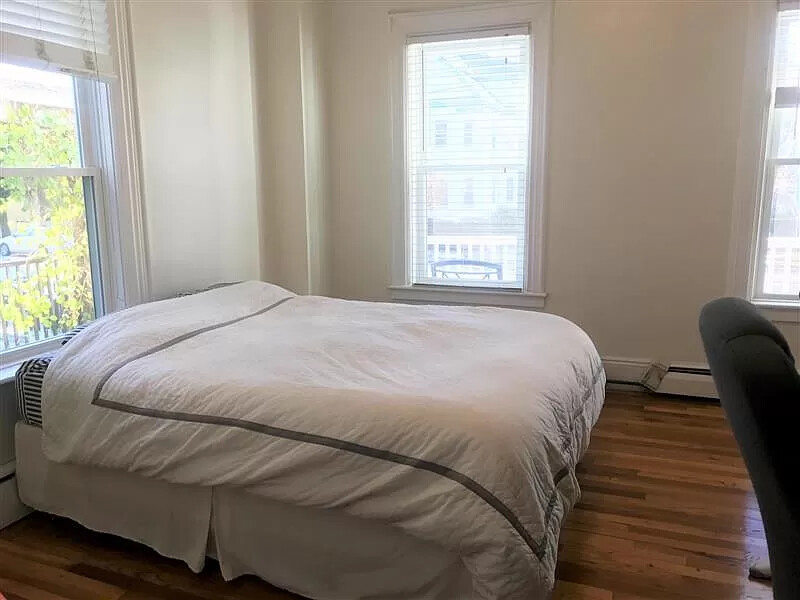 48 Cameron Ave, Teele Square