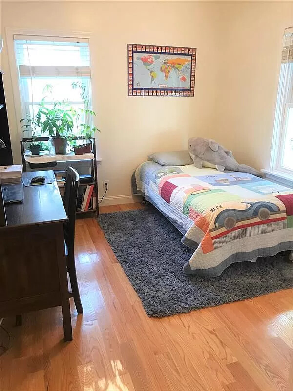 48 Cameron Ave, Teele Square