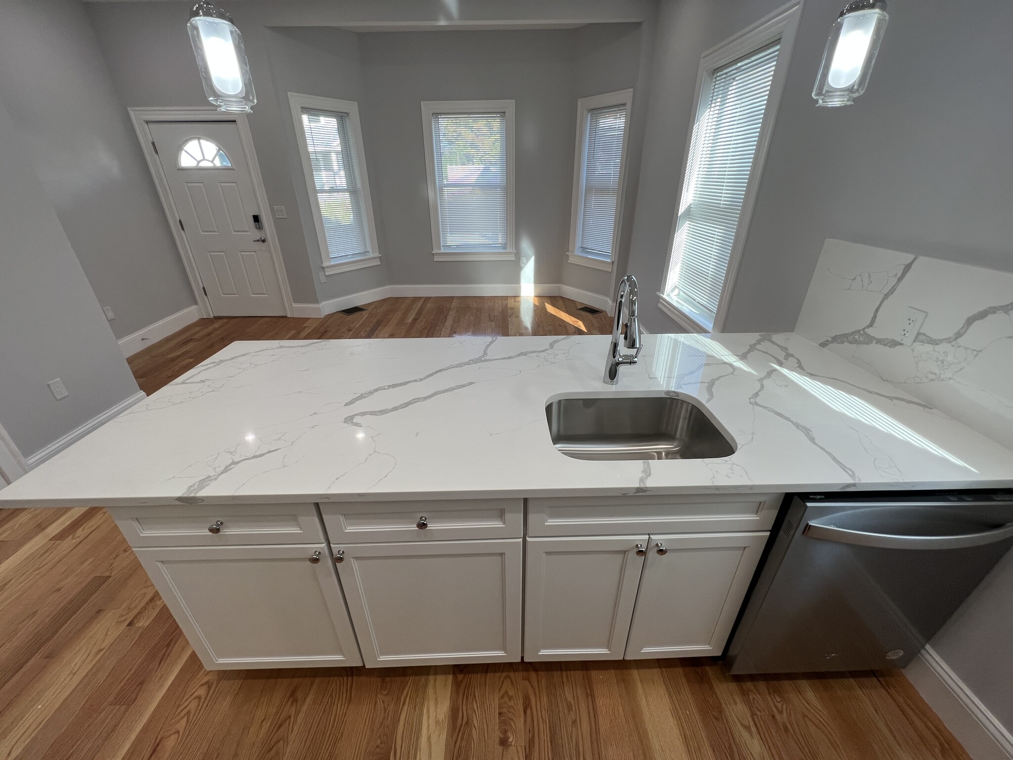 29 Alpine St, Powder House Square