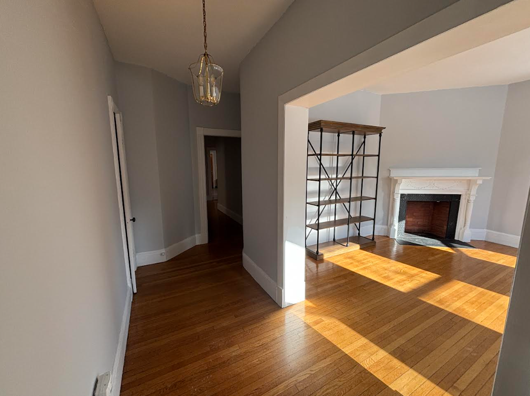 1537 Cambridge St, Mid-Cambridge