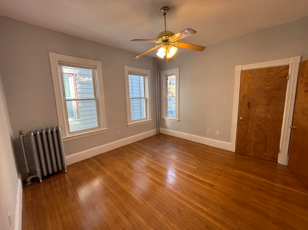 1537 Cambridge St, Mid-Cambridge