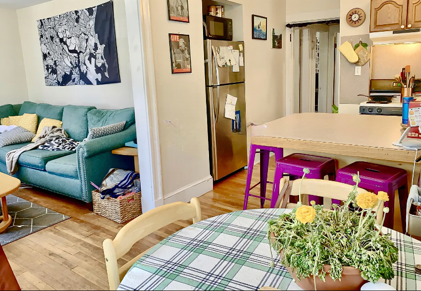 29 Corinthian Rd, Tufts