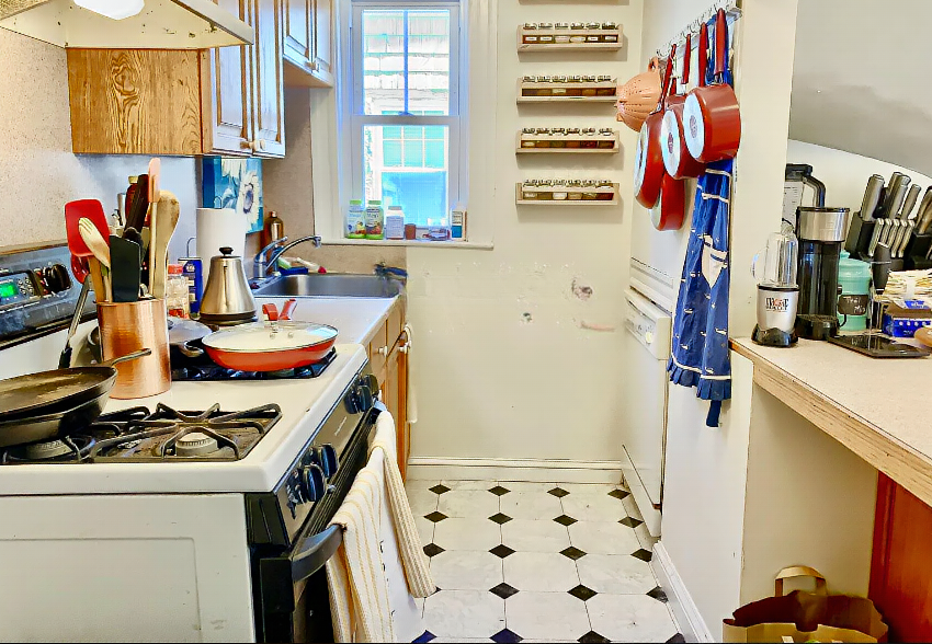 29 Corinthian Rd, Tufts