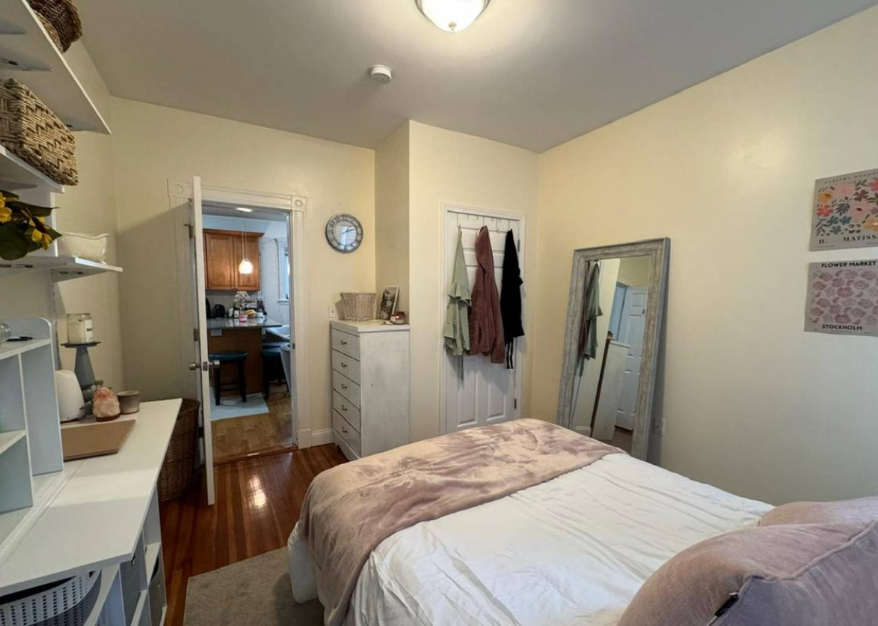 31 Belknap St, West Somerville