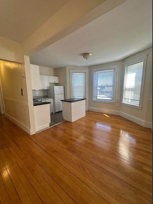 279 Harvard St, Mid-Cambridge