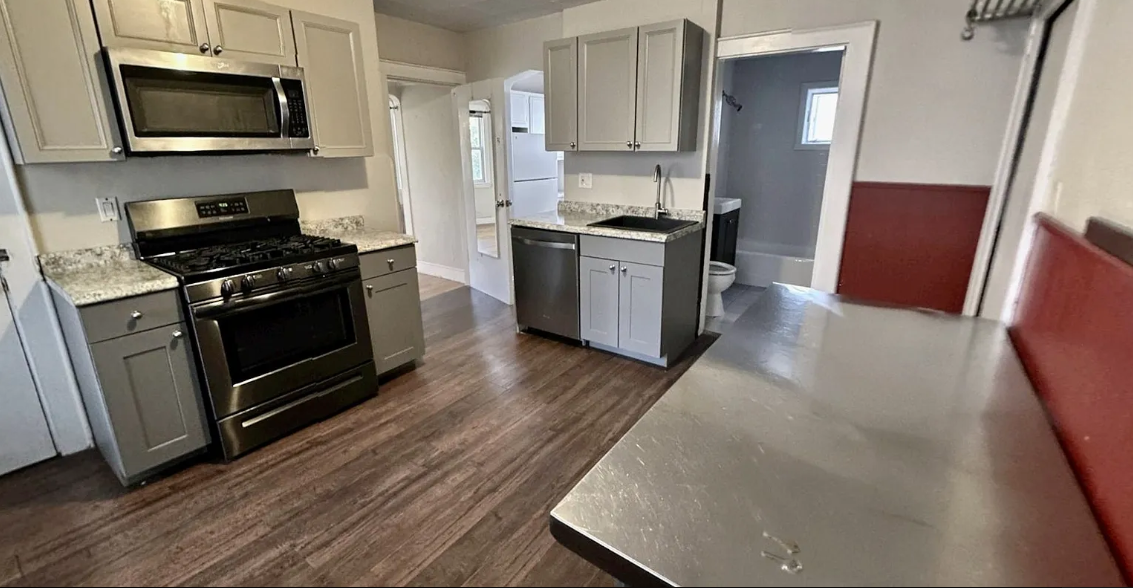 8 Park Ave, Somerville