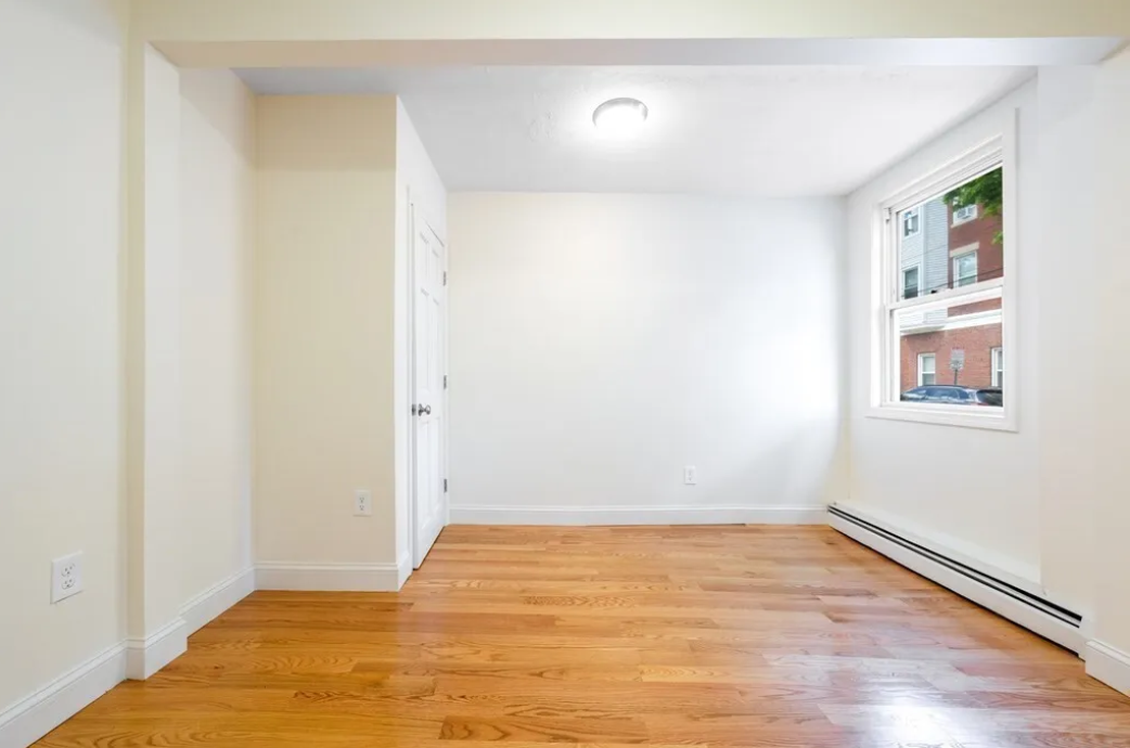 82 Sacramento St, Ward Two