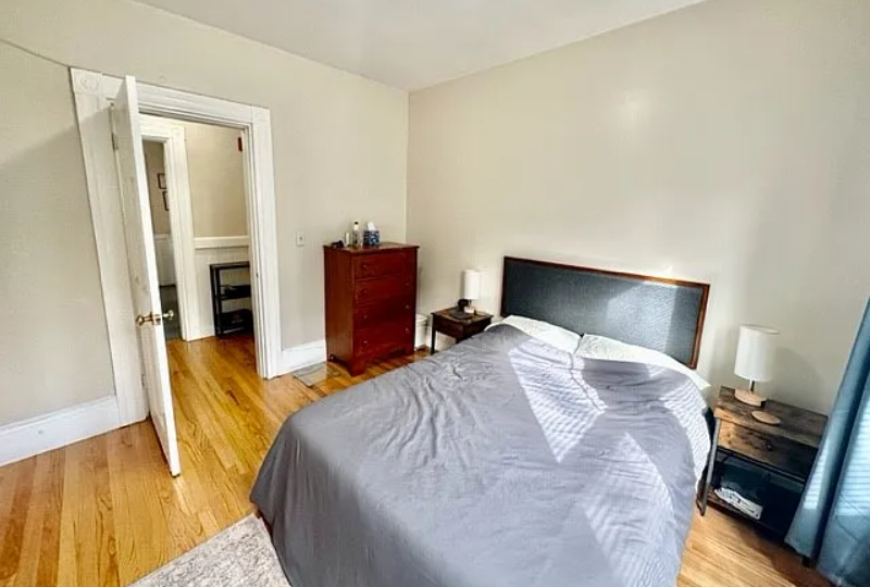 235 Columbia St, The Port