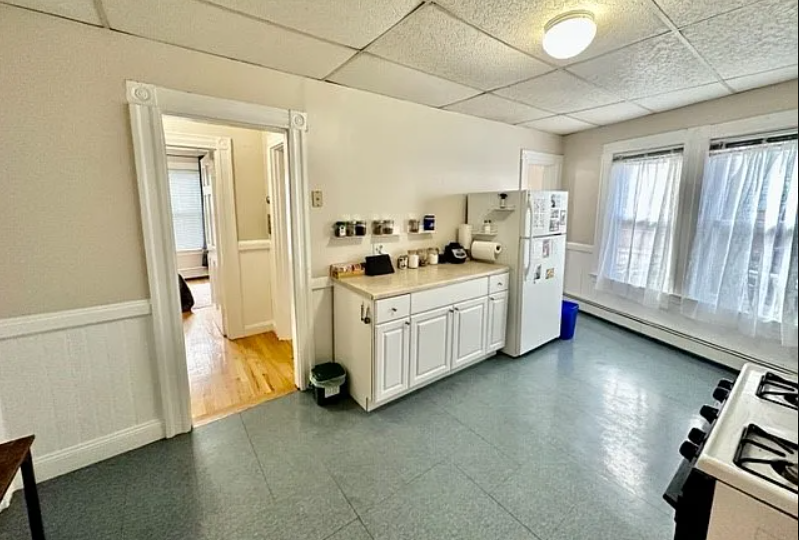 235 Columbia St, The Port