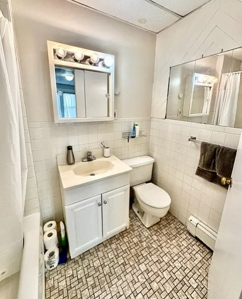 235 Columbia St, The Port