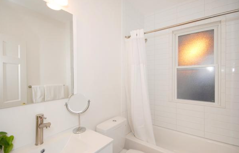 45 Putnam Ave, Riverside