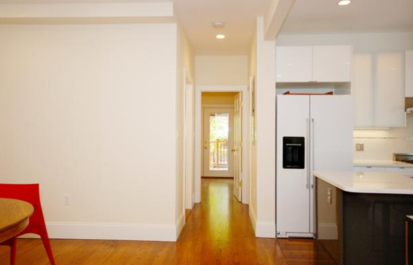 45 Putnam Ave, Riverside