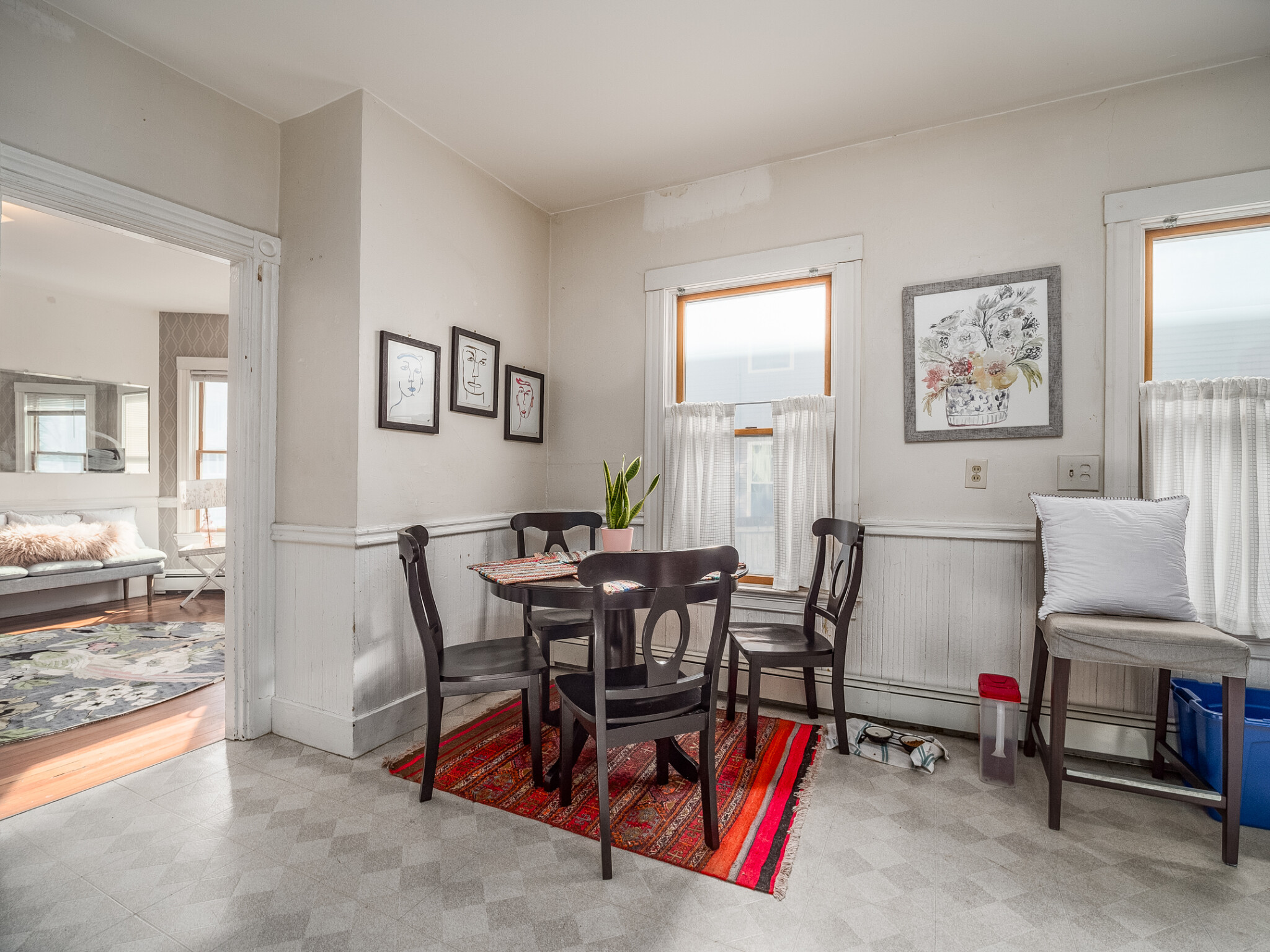 318 Beacon St, Ward Two