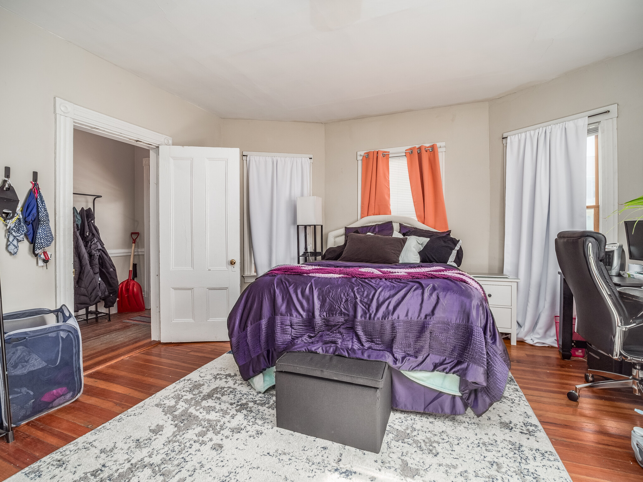 318 Beacon St, Ward Two